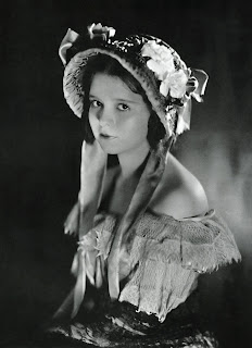 Clara Bow in Down to the Sea in Ships